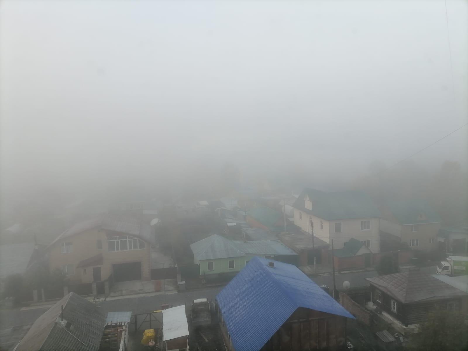 Фото Плотный туман окутал Новосибирск утром 28 сентября 6
